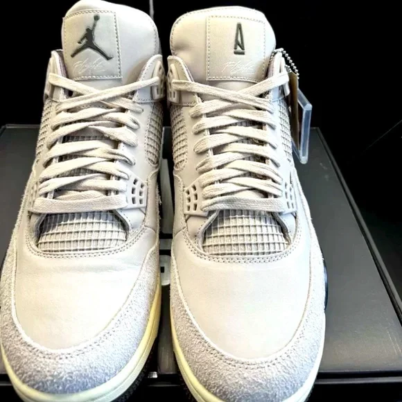 🧞 Nike Air Jordan 4 Retro x A Ma Maniere 🧞